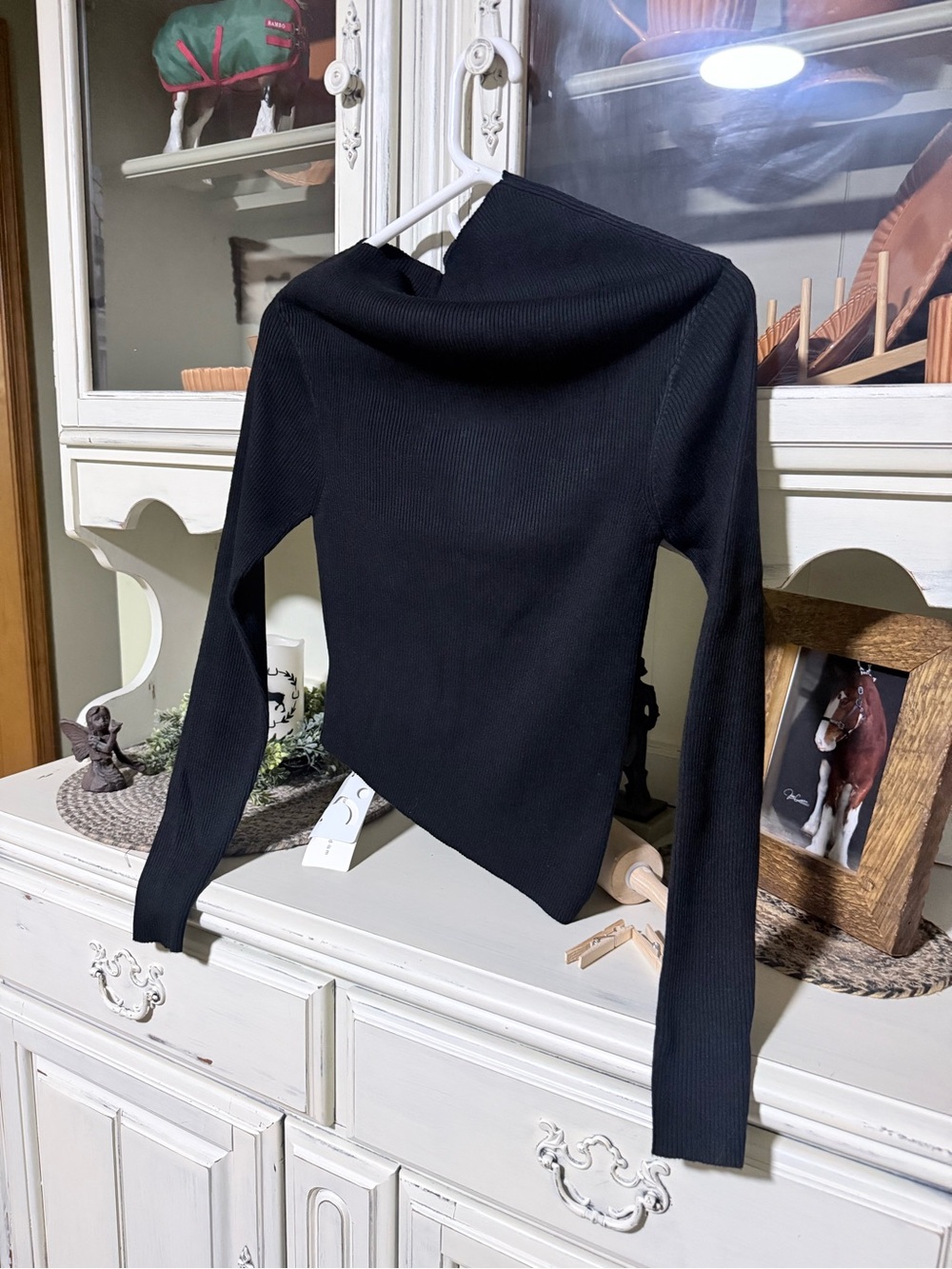 Commense ~ bundle of two off the shoulder tops one black one white